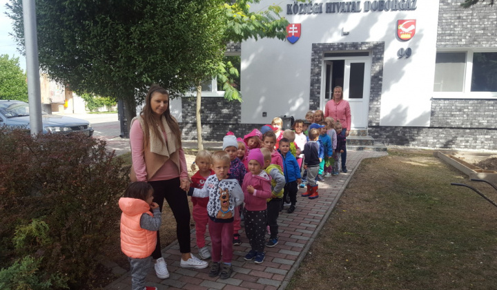 3. fotografia fotogalérie Aktivity / Rekonštrukcia budovy Obecného úradu v Dobrohošti - foto