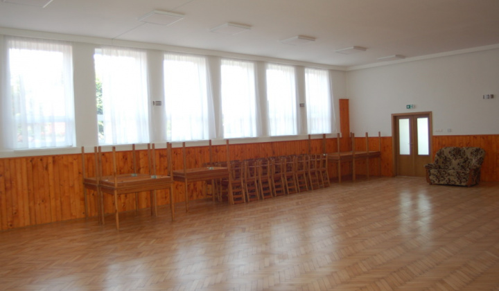 8. fotografia fotogalérie Aktivity / Oprava a úprava kultúrneho domu 2020 - foto